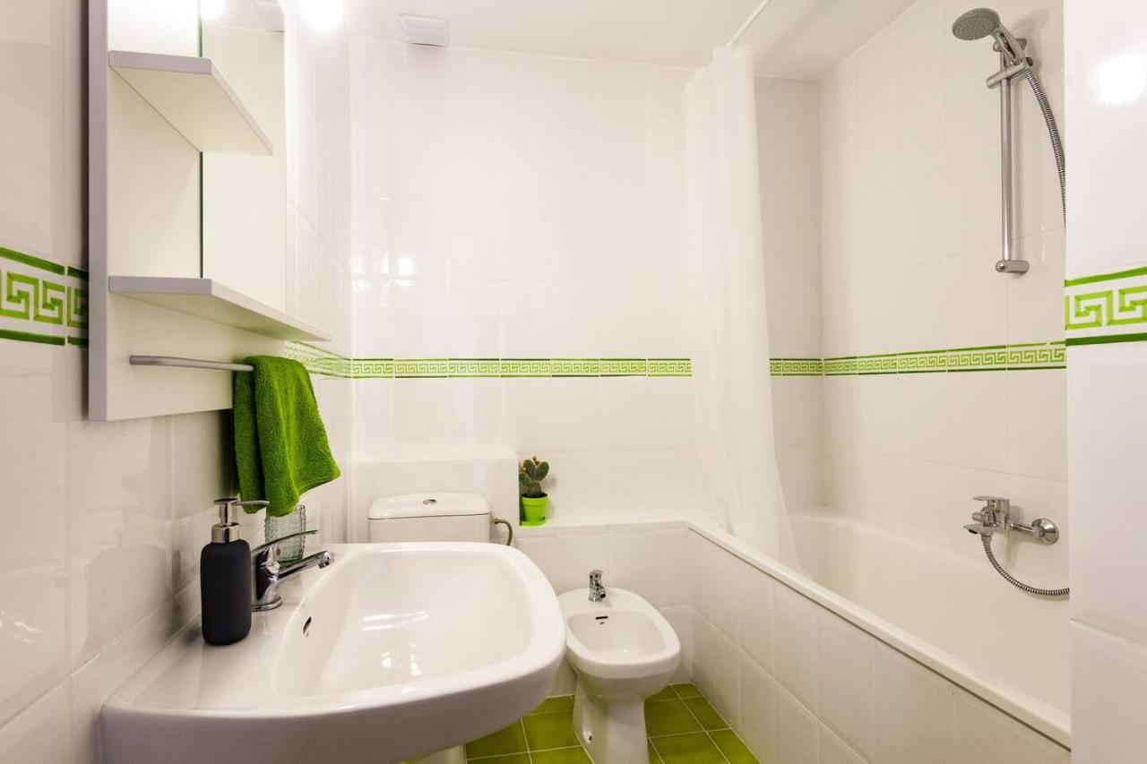 Spacious, Bright Apartment Next To The Old Town Valencia Exterior foto