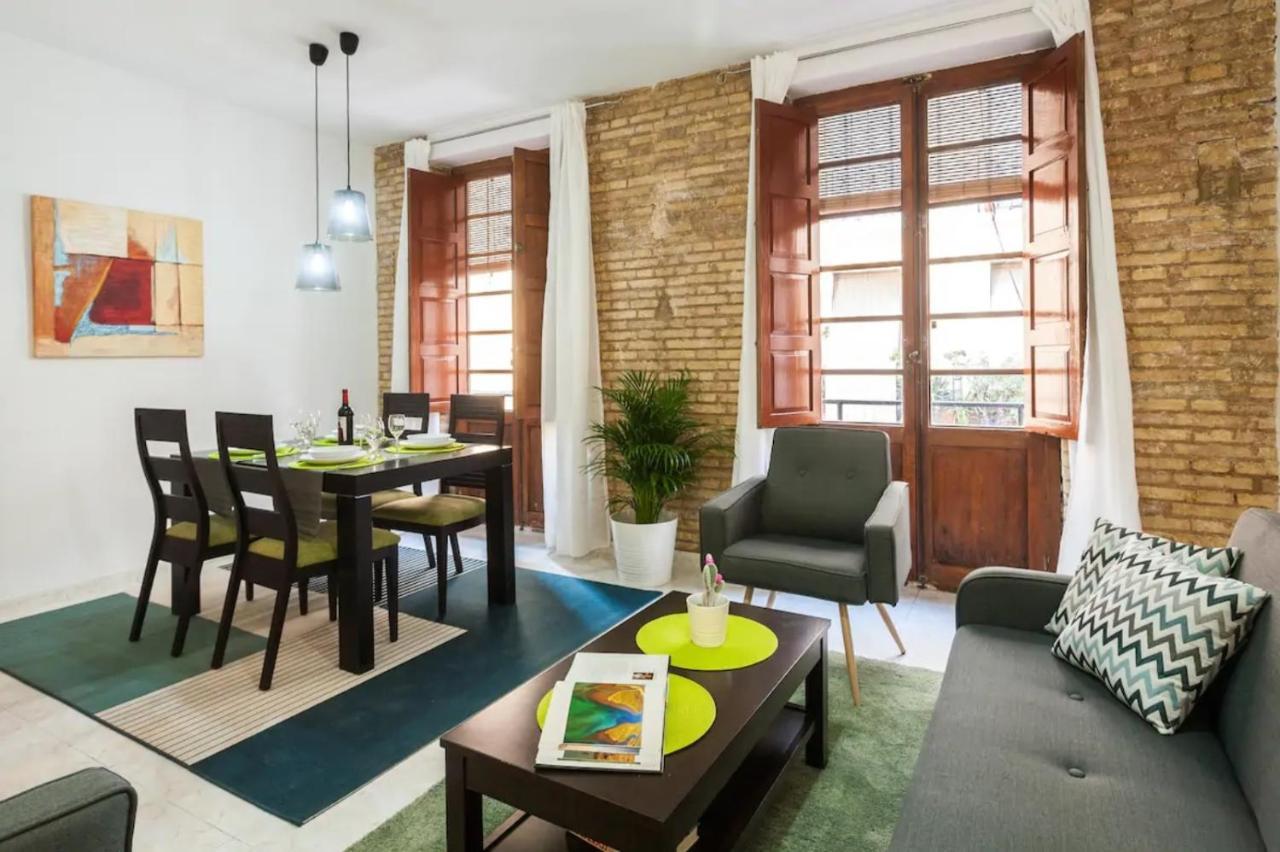 Spacious, Bright Apartment Next To The Old Town Valencia Exterior foto